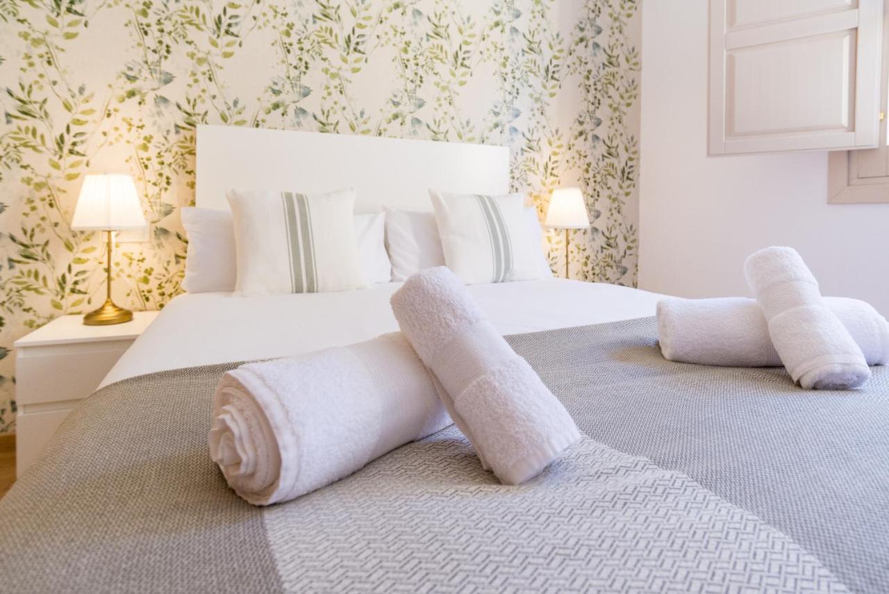 Mitjana By Ele Apartments مالقة المظهر الخارجي الصورة