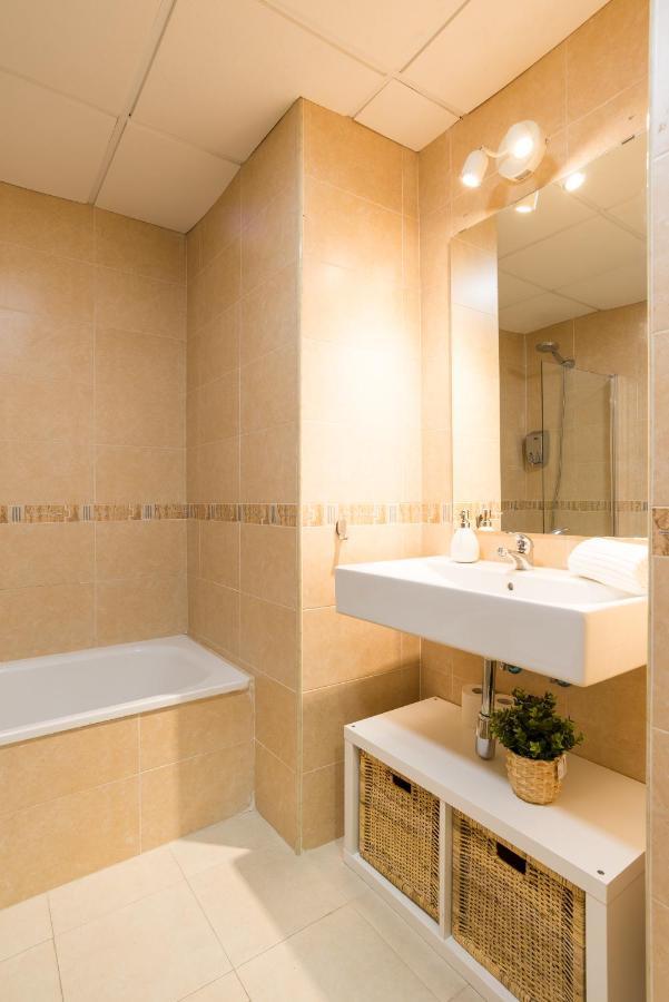 Mitjana By Ele Apartments مالقة المظهر الخارجي الصورة